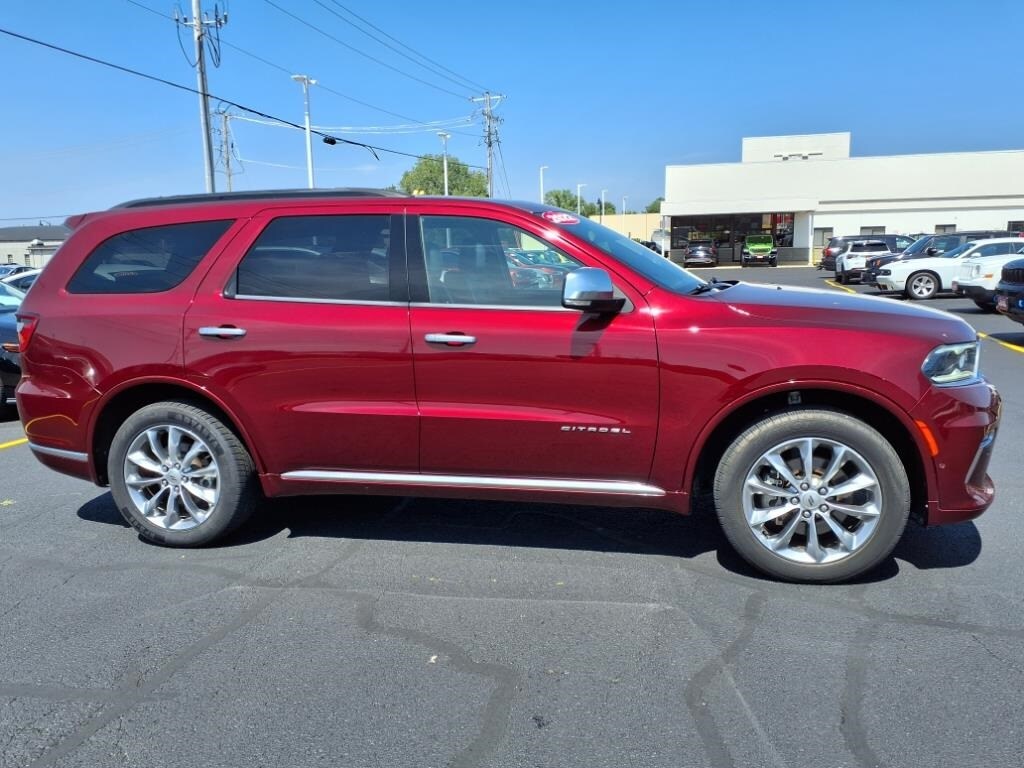 2022 Dodge Durango Citadel photo 2