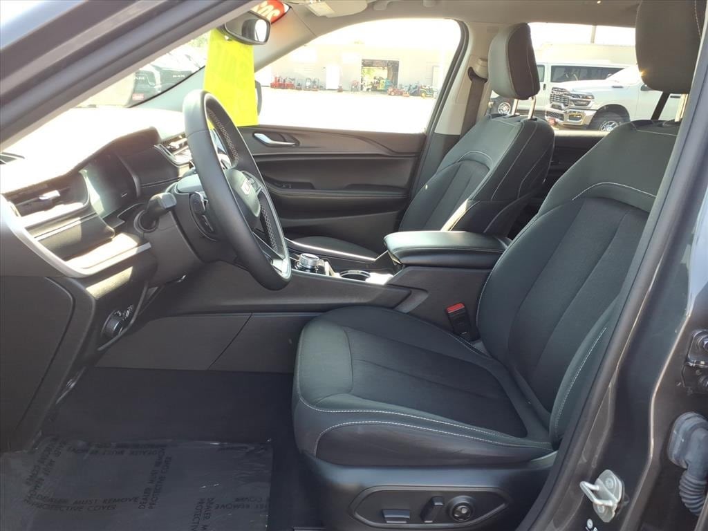 Used 2023 Jeep Grand Cherokee L Laredo SUV