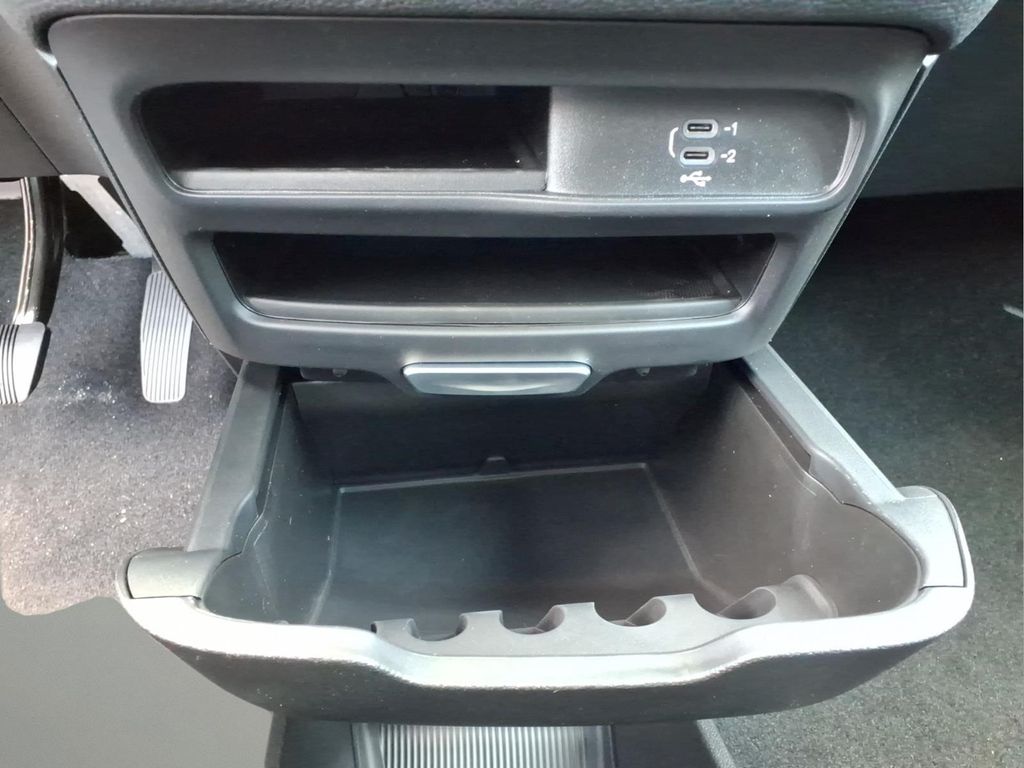 2026 Chrysler Pacifica Select - Photo 12