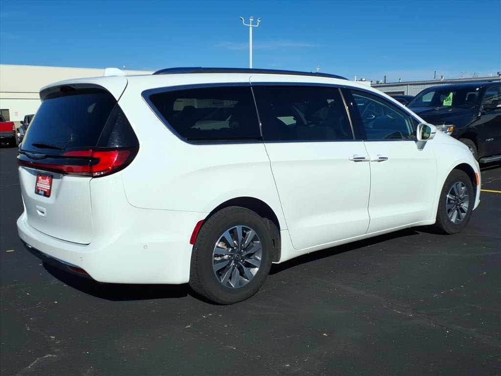 Used 2021 Chrysler Pacifica Hybrid Touring L Van Passenger Van