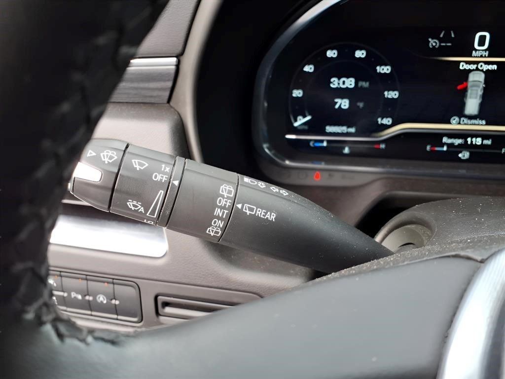 2024 GMC Yukon SLT - Photo 19