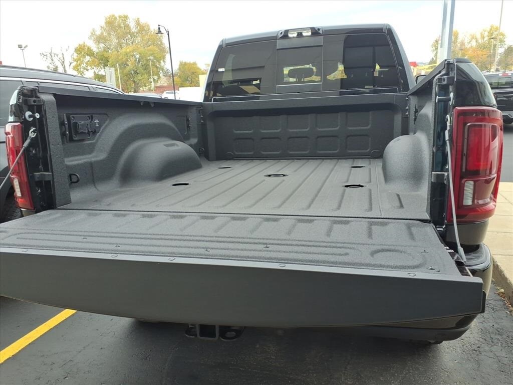 2026 Ram 2500 Big Horn photo 4