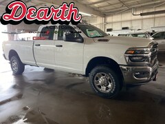 2026 Ram 2500 TRADESMAN CREW CAB 4X4 8' BOX Pickup