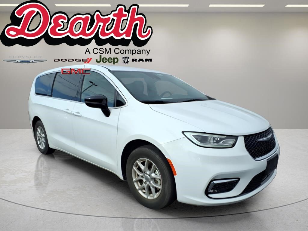 2025 Chrysler Pacifica Select