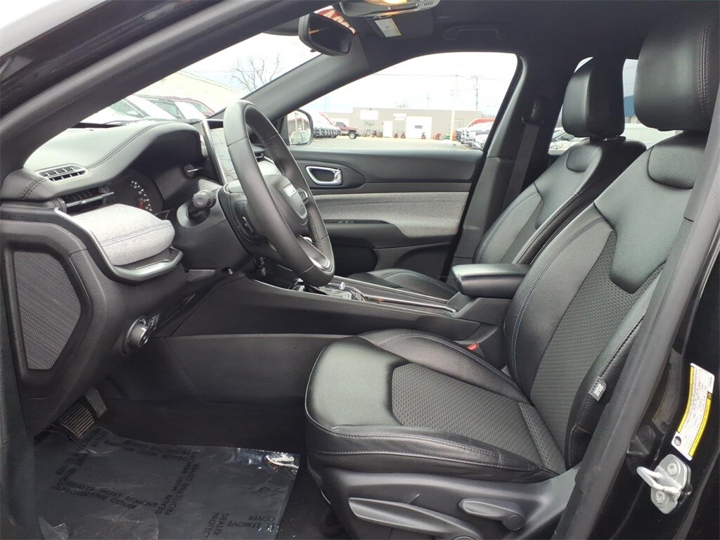 Used 2024 Jeep Compass Latitude SUV