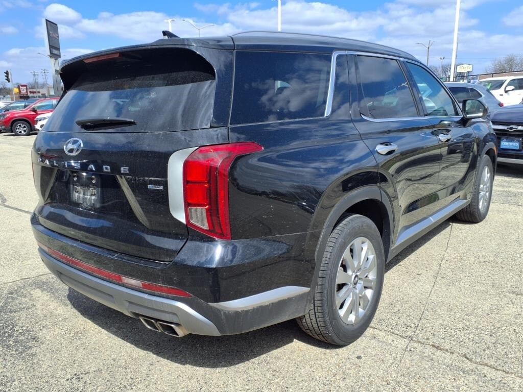 2024 Hyundai Palisade SEL photo 2