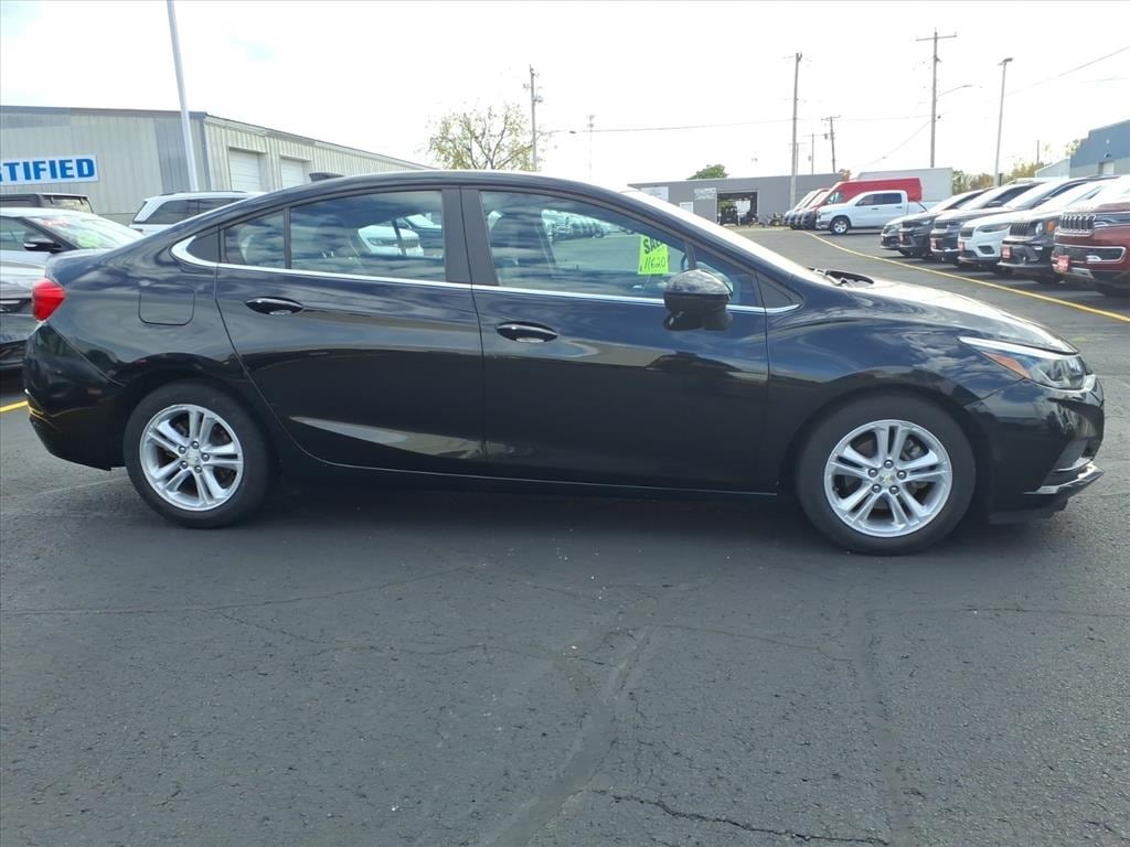 Used 2017 Chevrolet Cruze LT with VIN 1G1BE5SM5H7213707 for sale in Monroe, WI