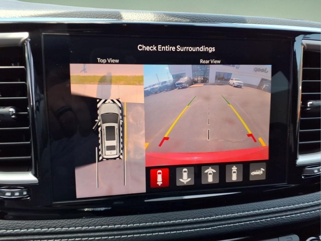 2026 Chrysler Pacifica Select - Photo 9