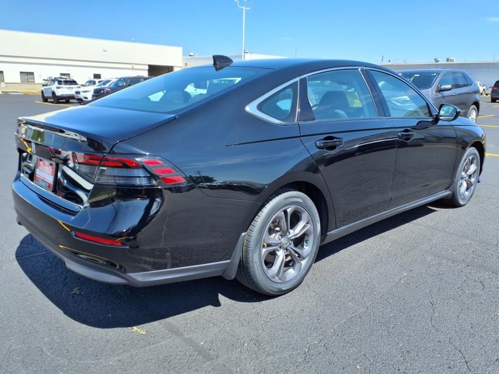2023 Honda Accord EX photo 3