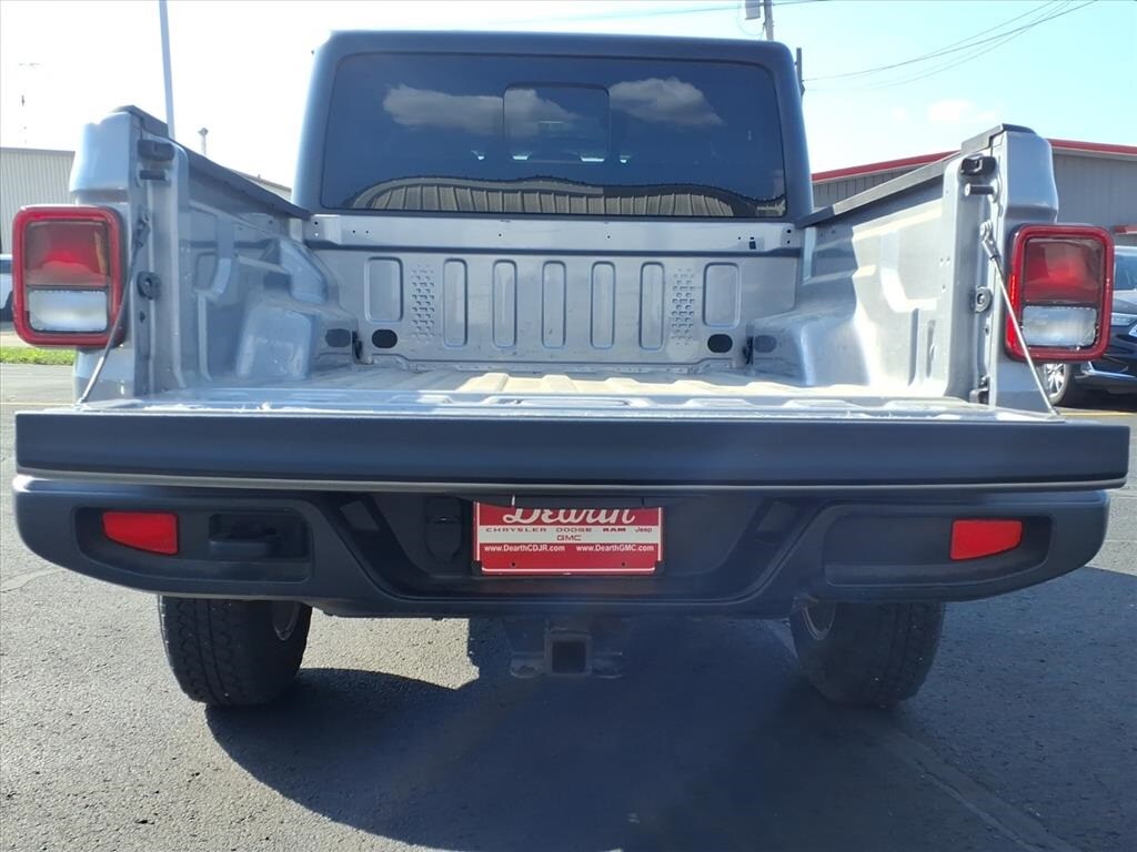 2020 Jeep Gladiator Sport photo 4