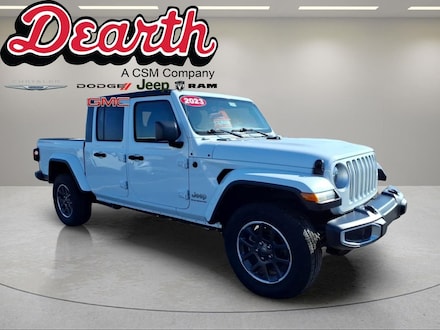 Used 2023 Jeep Gladiator Overland Truck Crew Cab for sale in Monroe, WI