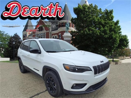 Used 2023 Jeep Cherokee Altitude Lux SUV for sale in Monroe, WI