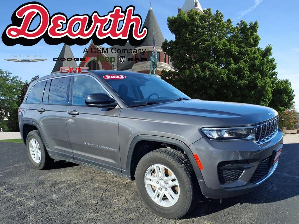 2023 Jeep Grand Cherokee Laredo's photo