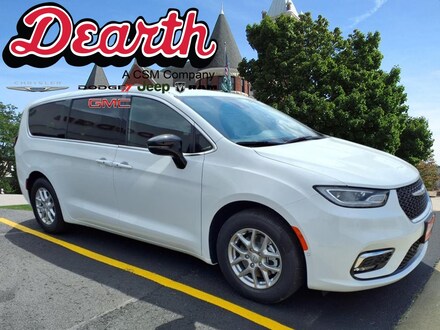 New 2025 Chrysler Pacifica for sale in Monroe