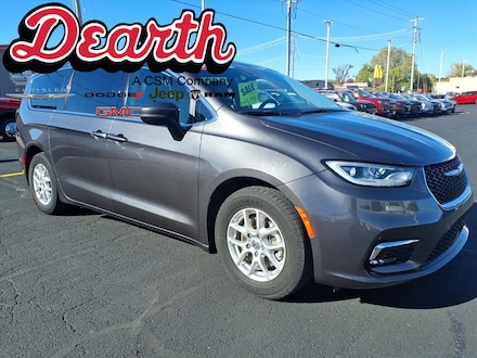 Used 2023 Chrysler Pacifica Touring L Van Passenger Van for sale in Monroe, WI