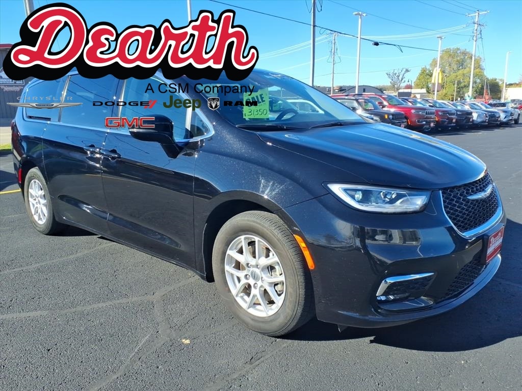 Used 2024 Chrysler Pacifica Touring L Van Passenger Van