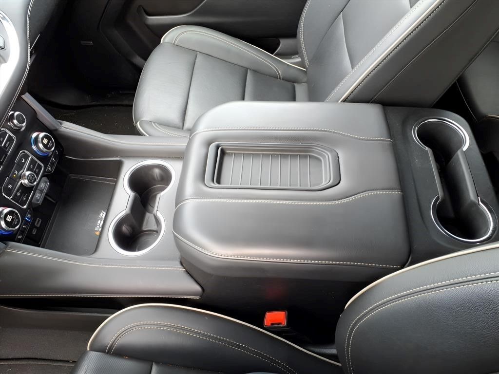 2024 GMC Yukon SLT - Photo 14