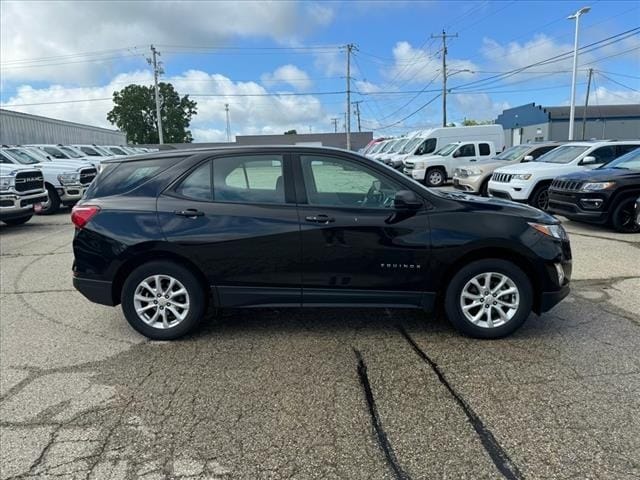 Used 2018 Chevrolet Equinox LS with VIN 2GNAXREV8J6337167 for sale in Monroe, WI