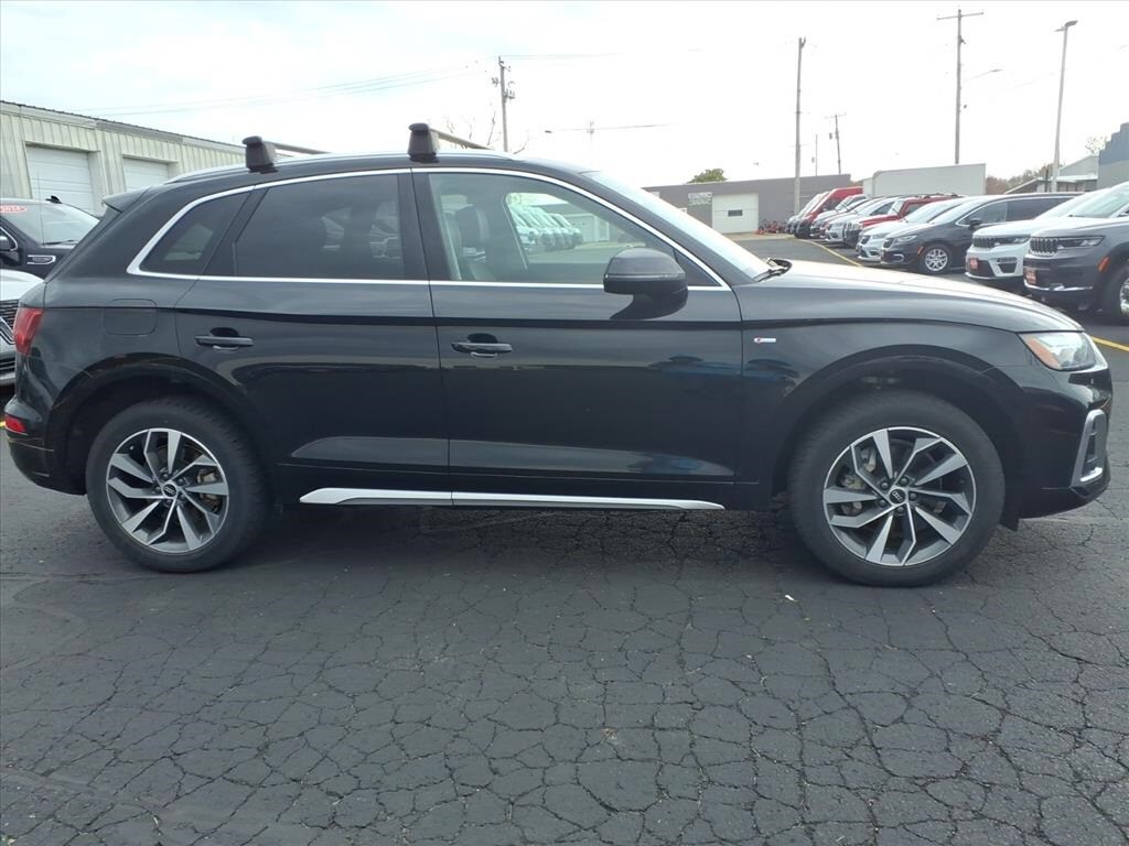 2023 Audi Q5 45 S line Premium photo 2