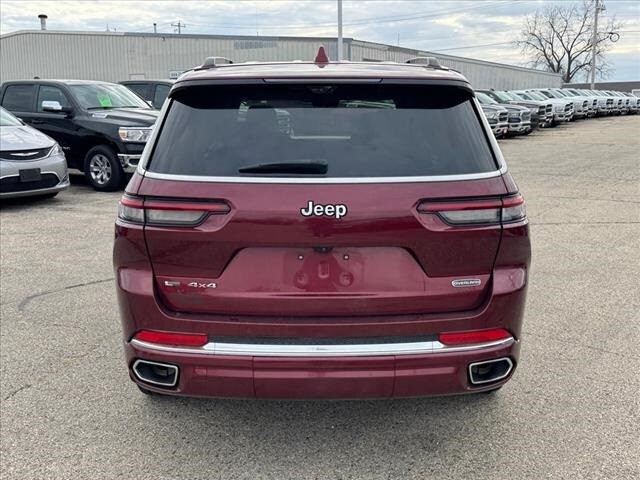 2021 Jeep Grand Cherokee Overland photo 3