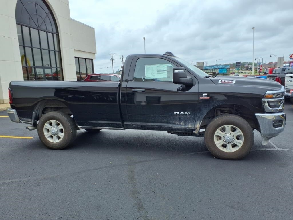 2025 Ram 3500 Big Horn photo 2