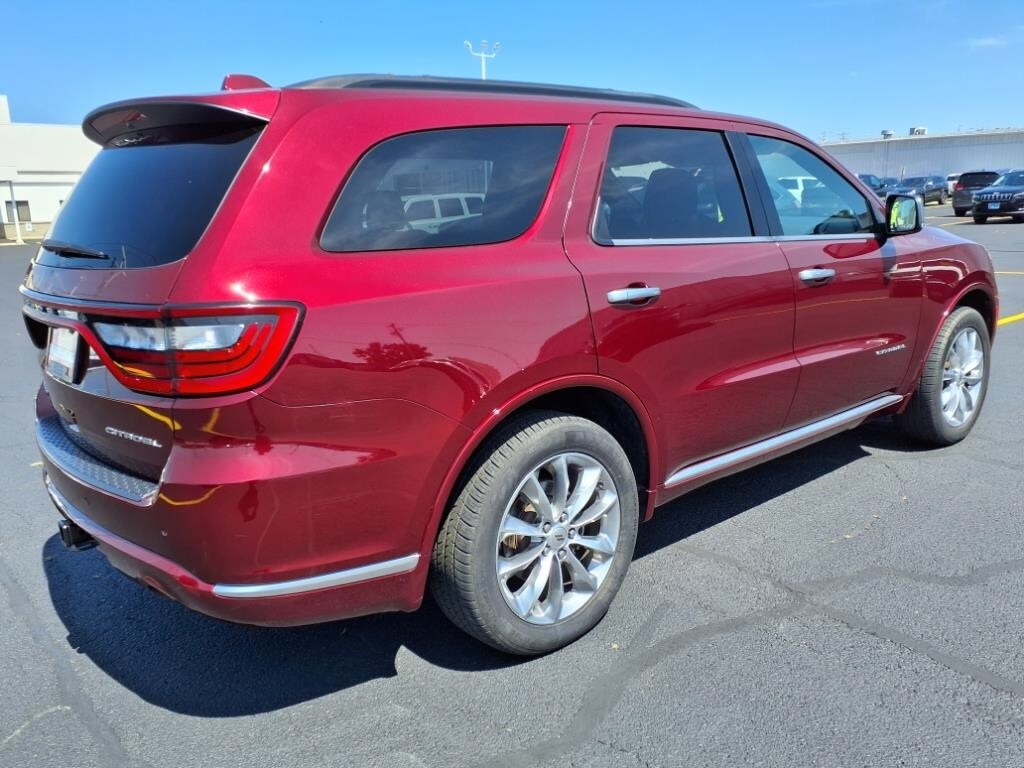 2022 Dodge Durango Citadel photo 3