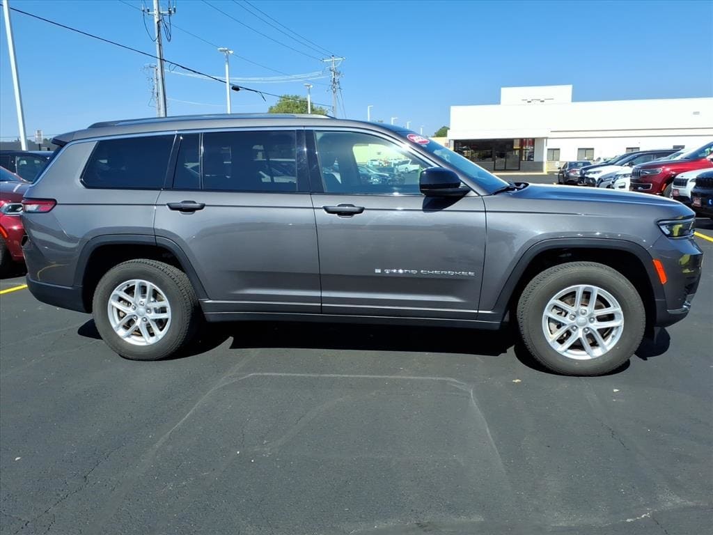 Used 2023 Jeep Grand Cherokee L Laredo SUV