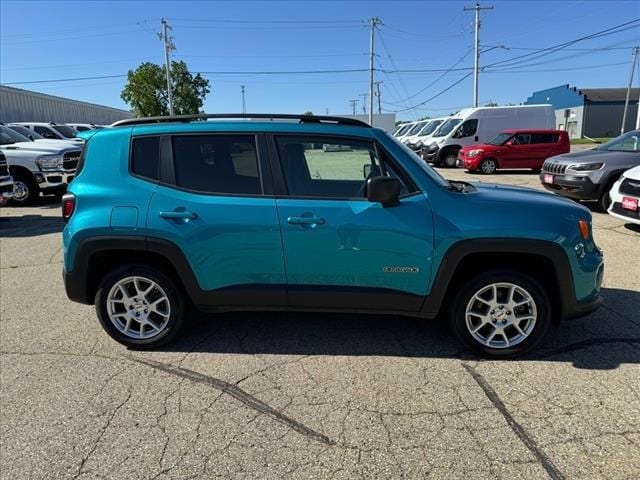 Used 2022 Jeep Renegade Latitude with VIN ZACNJDB16NPN48857 for sale in Monroe, WI