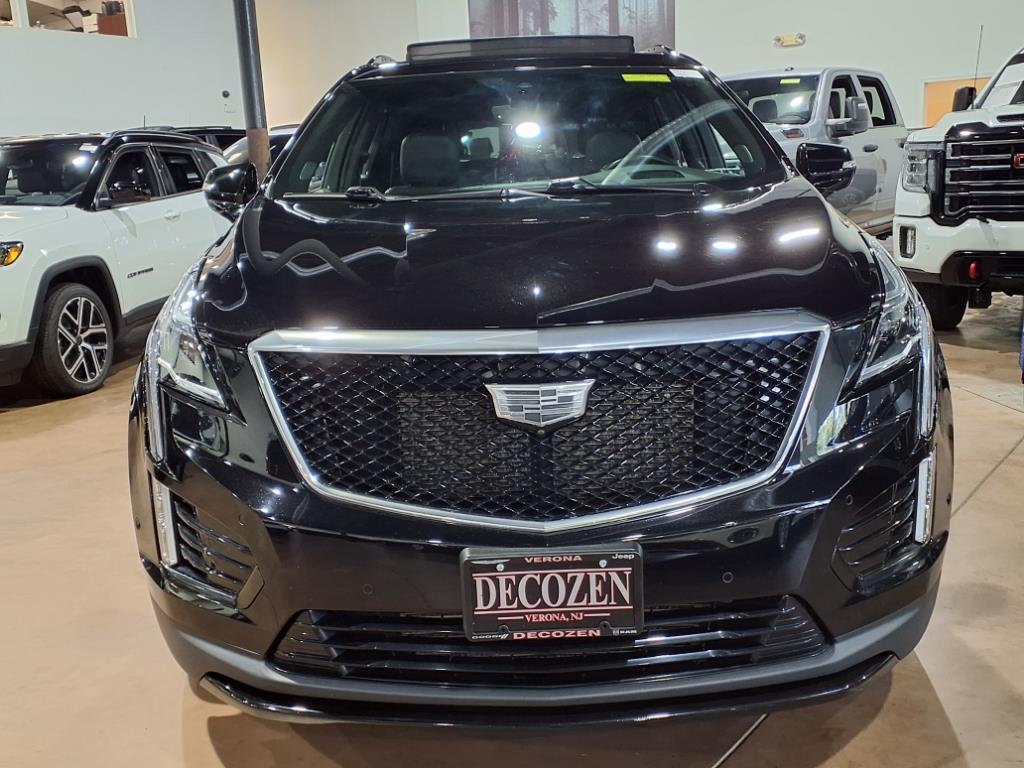 2023 Cadillac XT5 Sport photo 2