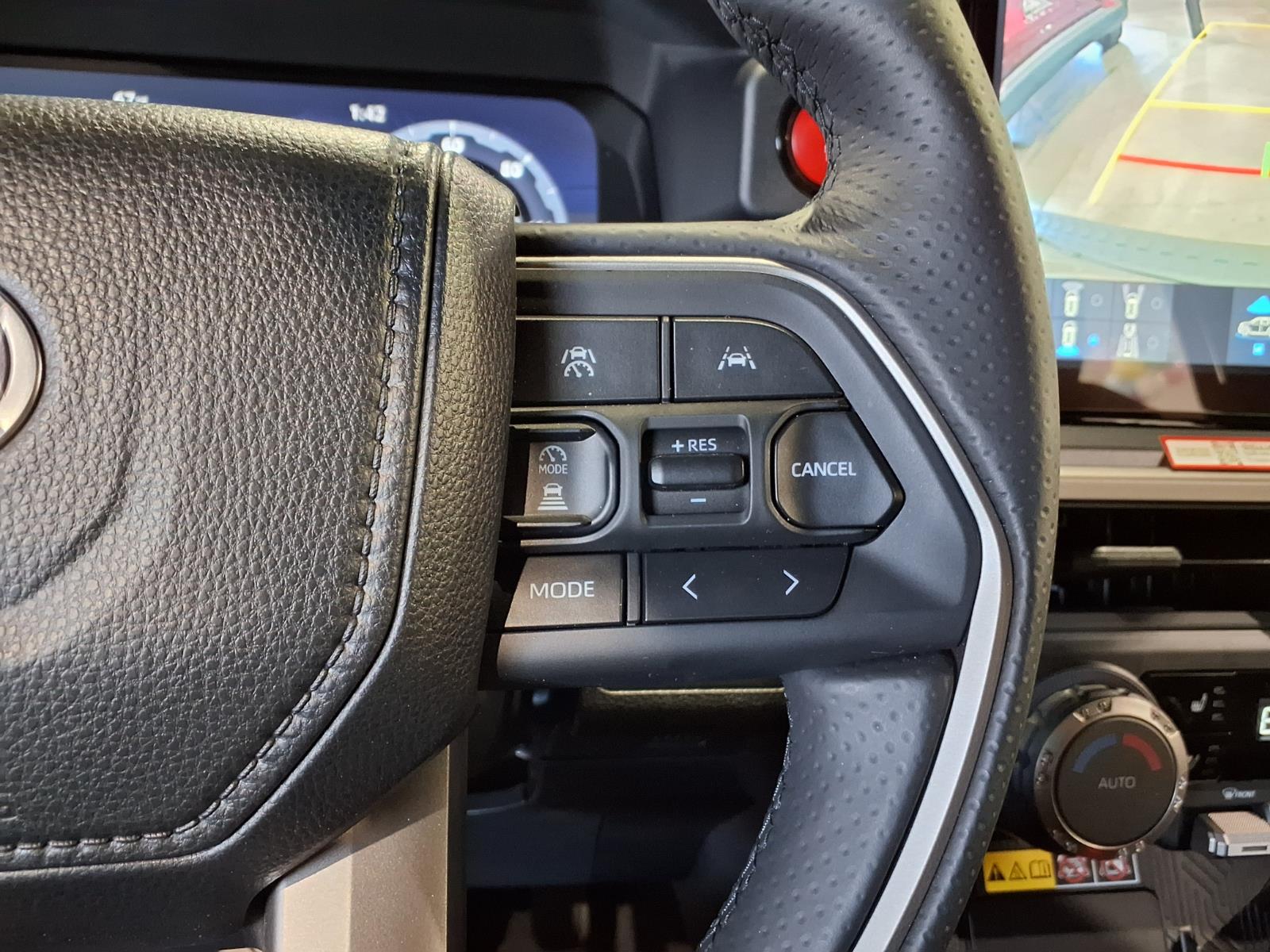 2025 Toyota 4Runner TRD Off-Road Premium - Photo 18