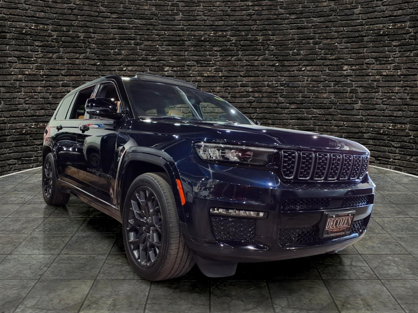2023 Jeep Grand Cherokee L Summit 4x4's photo