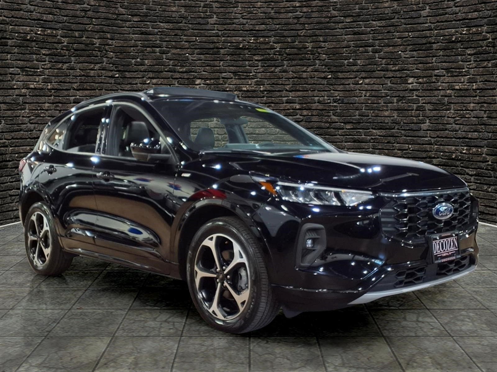 2023 Ford Escape ST-Line Select AWD 2.0L's photo