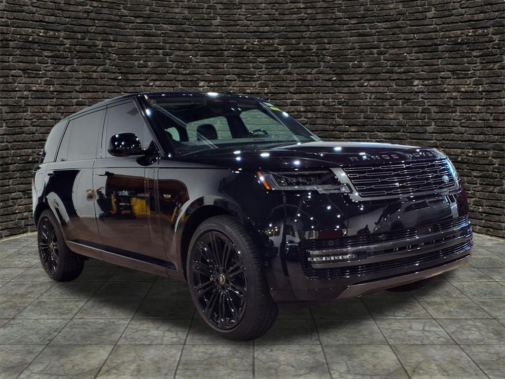 Used 2025 Land Rover Range Rover P400 SE LWB AWD P400 SE LWB SUV w/ 7 Seat