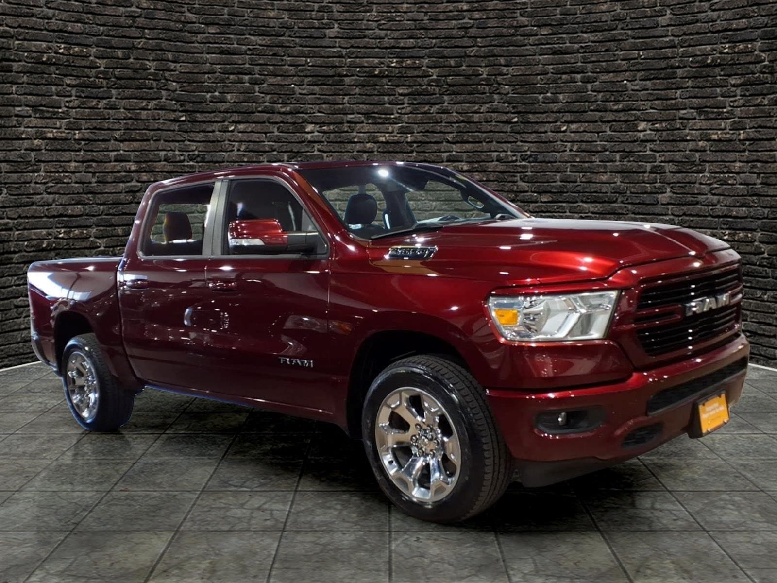 2019 RAM 1500 Big Horn/Lone Star 4x4 Crew Cab 5'7's photo