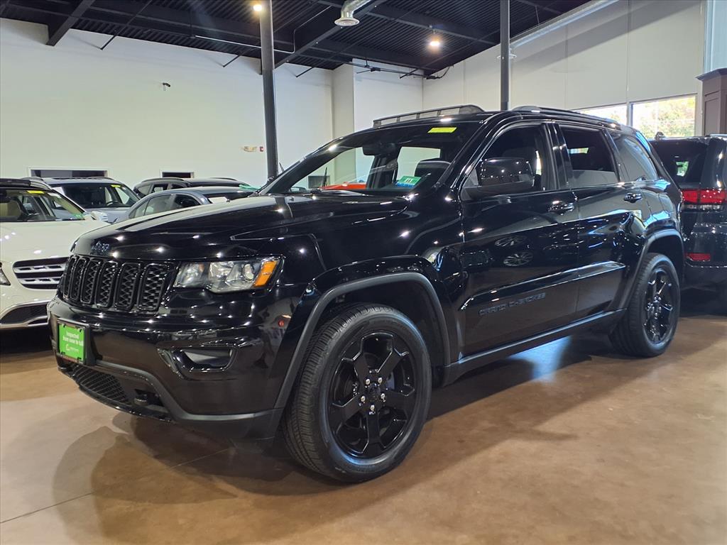 2018 Jeep Grand Cherokee Laredo photo 3
