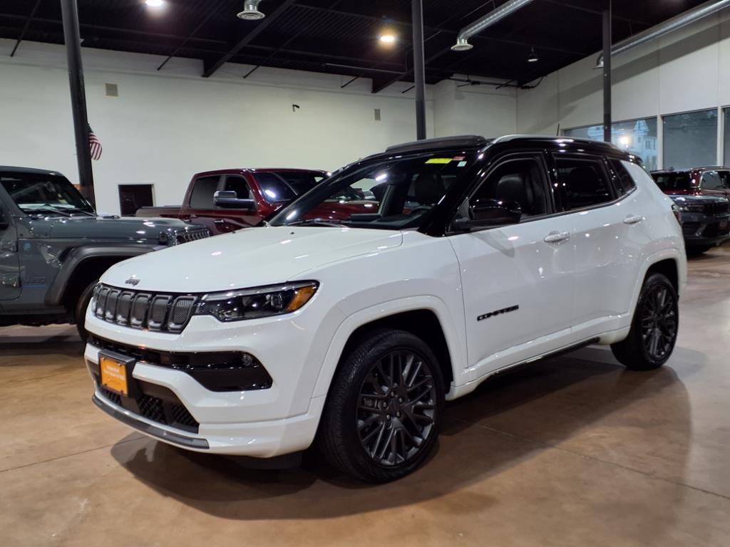 2022 Jeep Compass High Altitude photo 3