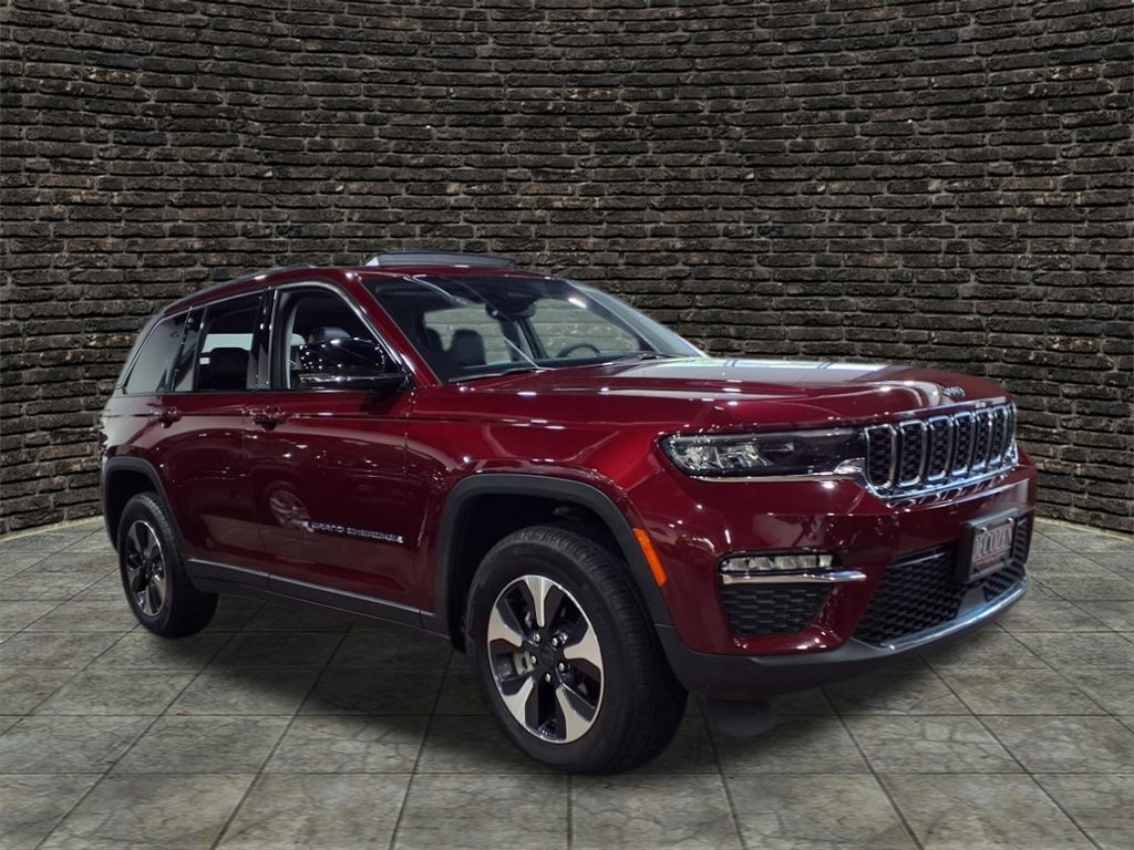 2023 Jeep Grand Cherokee 4xe's photo