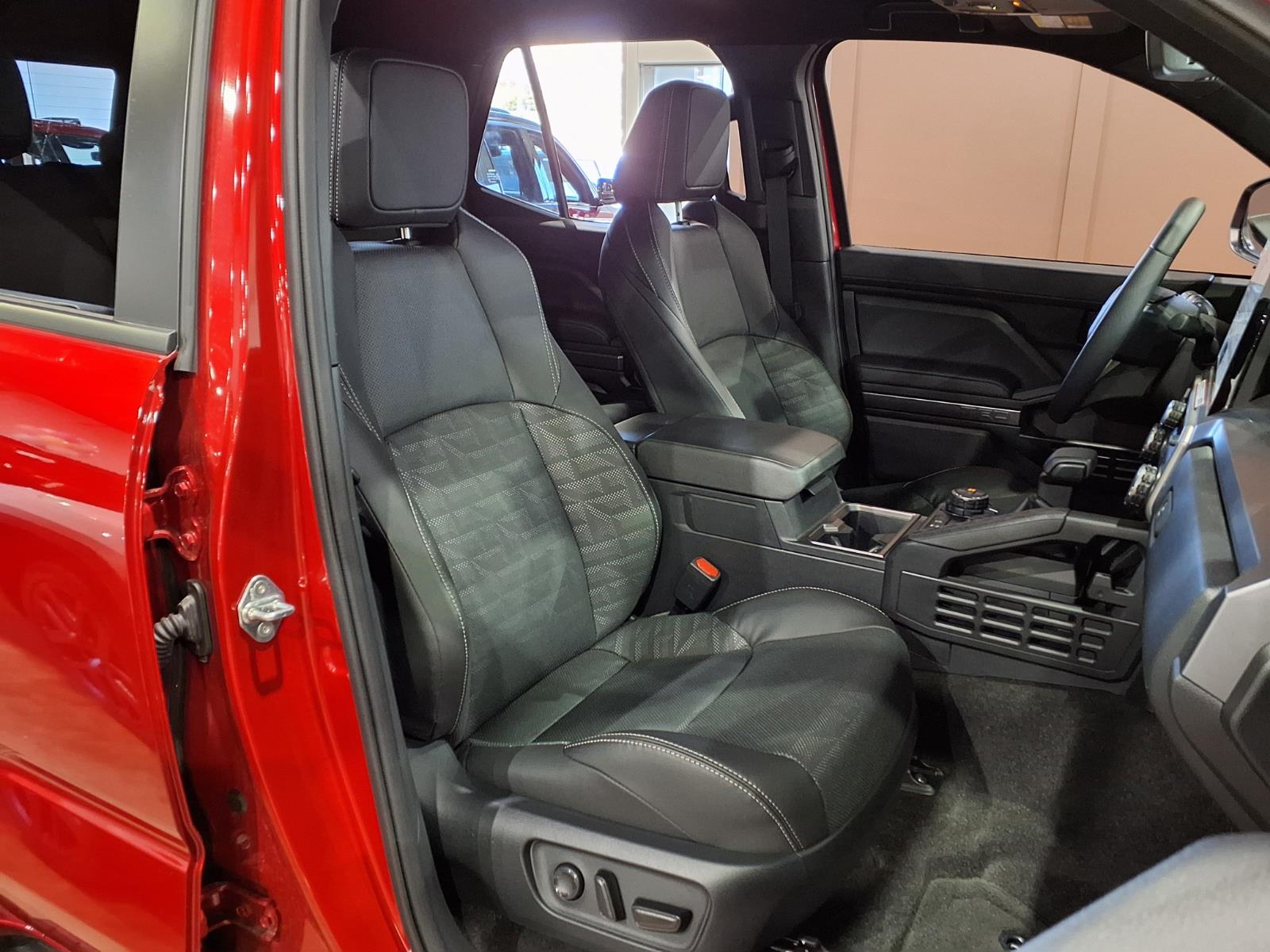 2025 Toyota 4Runner TRD Off-Road Premium - Photo 24
