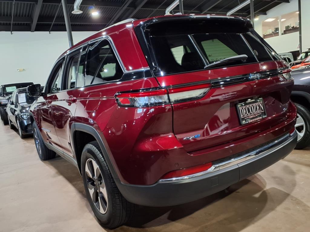2023 Jeep Grand Cherokee 4xe photo 4