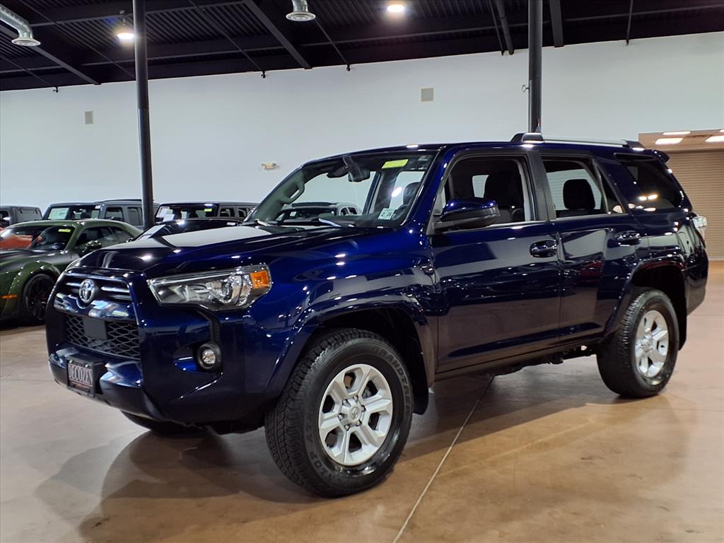 2023 Toyota 4Runner SR5 photo 3