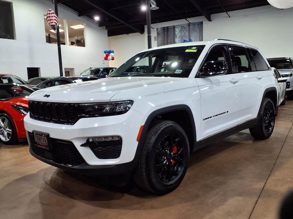 Used 2023 Jeep Grand Cherokee Limited 4x4 Limited SUV