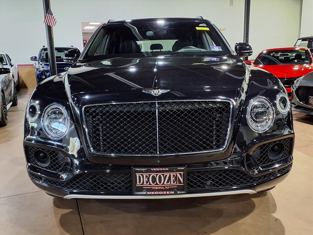 2019 Bentley Bentayga V8 photo 2