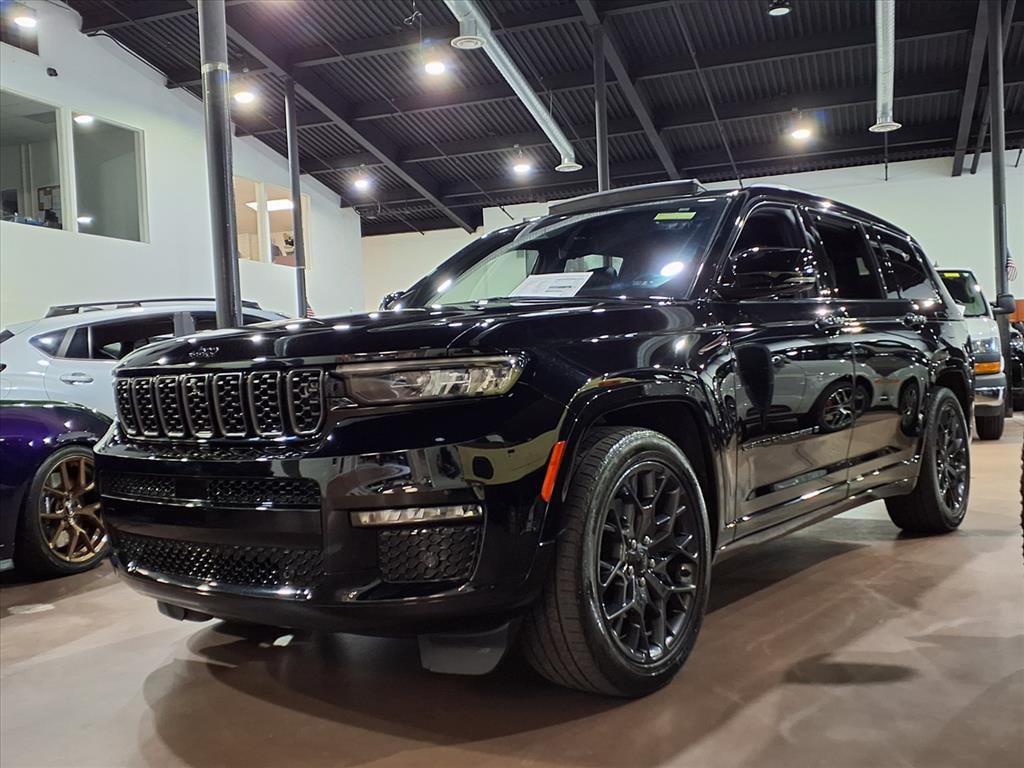 Used 2023 Jeep Grand Cherokee L Summit Reserve 4x4 Summit Reserve  SUV