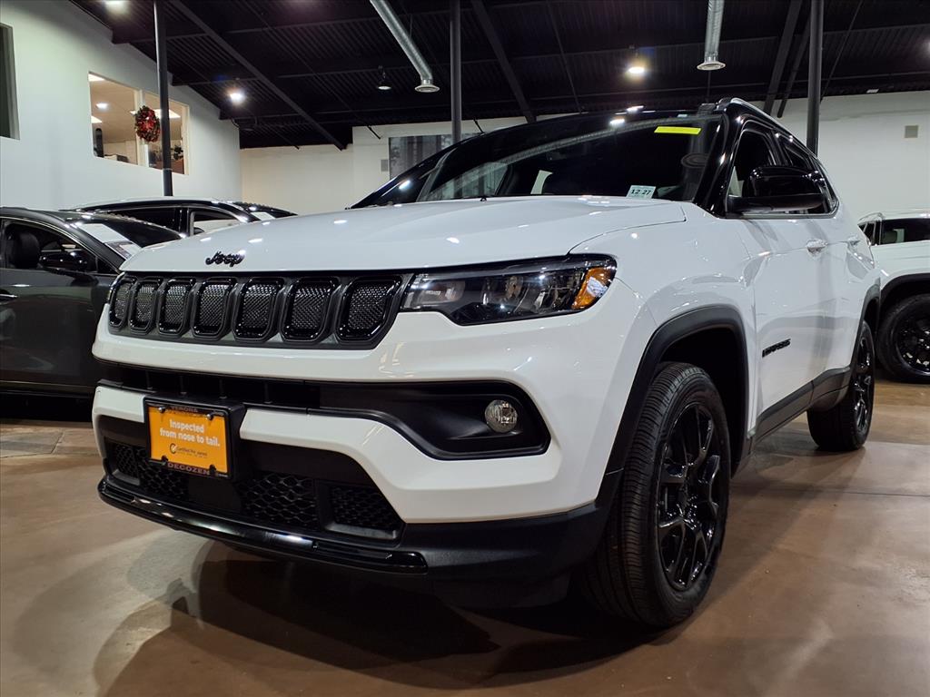 2022 Jeep Compass Altitude photo 3