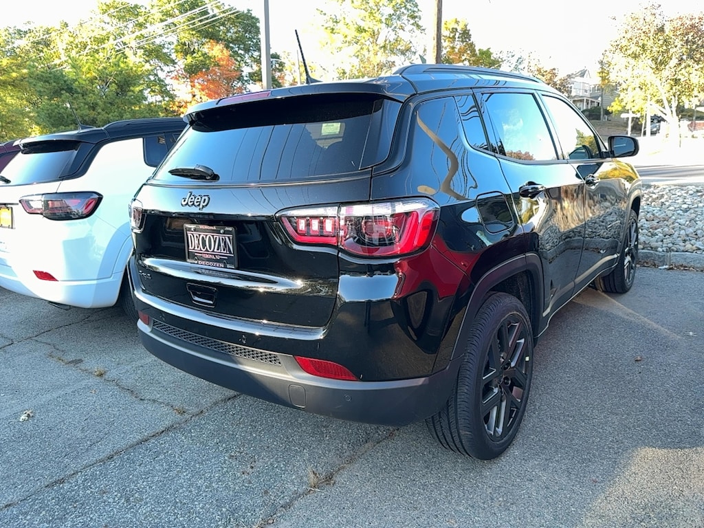 New 2026 Jeep Compass LIMITED ALTITUDE 4X4 Sport Utility