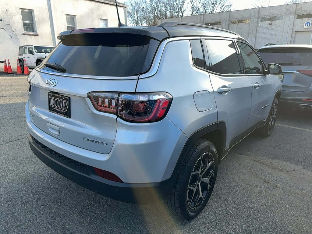 New 2026 Jeep Compass LIMITED 4X4 Sport Utility