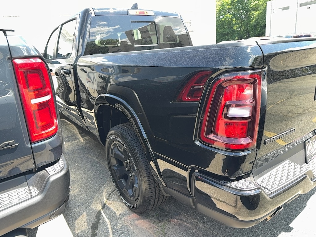 New 2026 Ram 1500 BIG HORN CREW CAB 4X4 6'4 BOX Pickup
