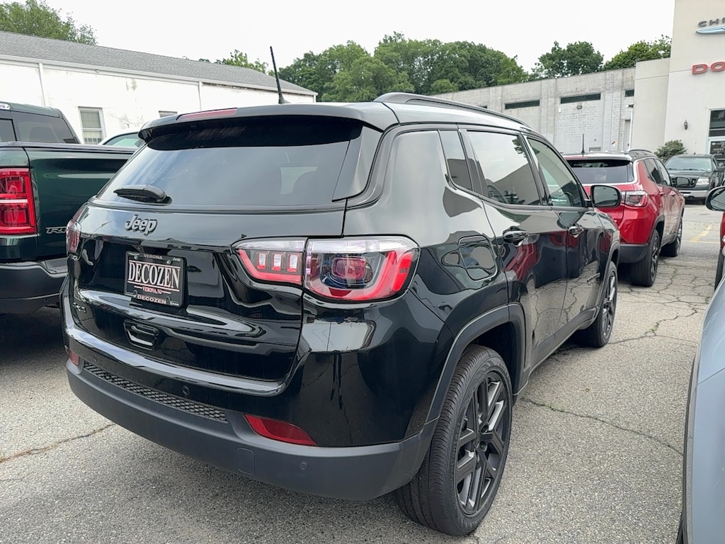 New 2026 Jeep Compass LIMITED ALTITUDE 4X4 Sport Utility