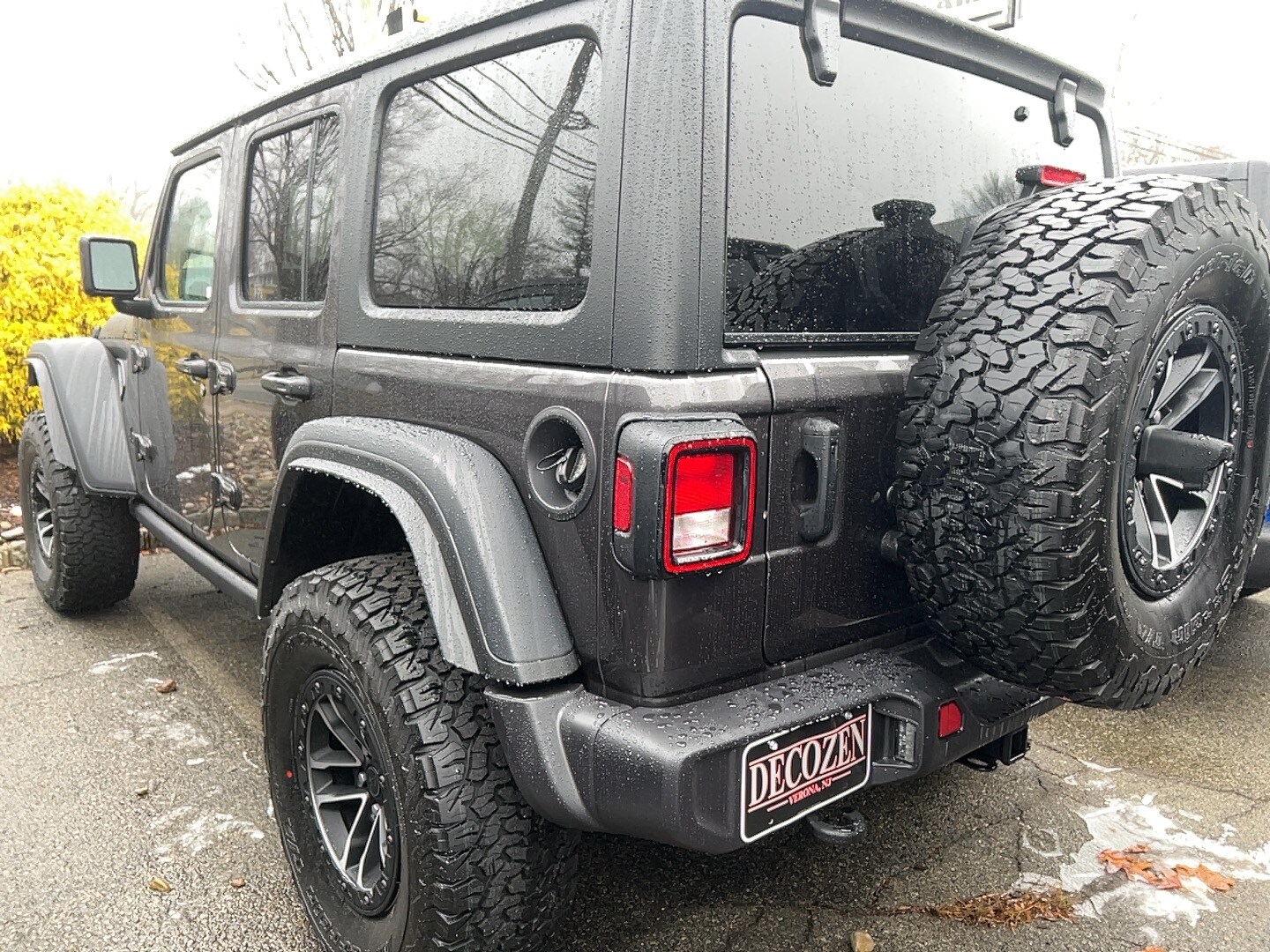 2025 Jeep Wrangler Willys photo 4