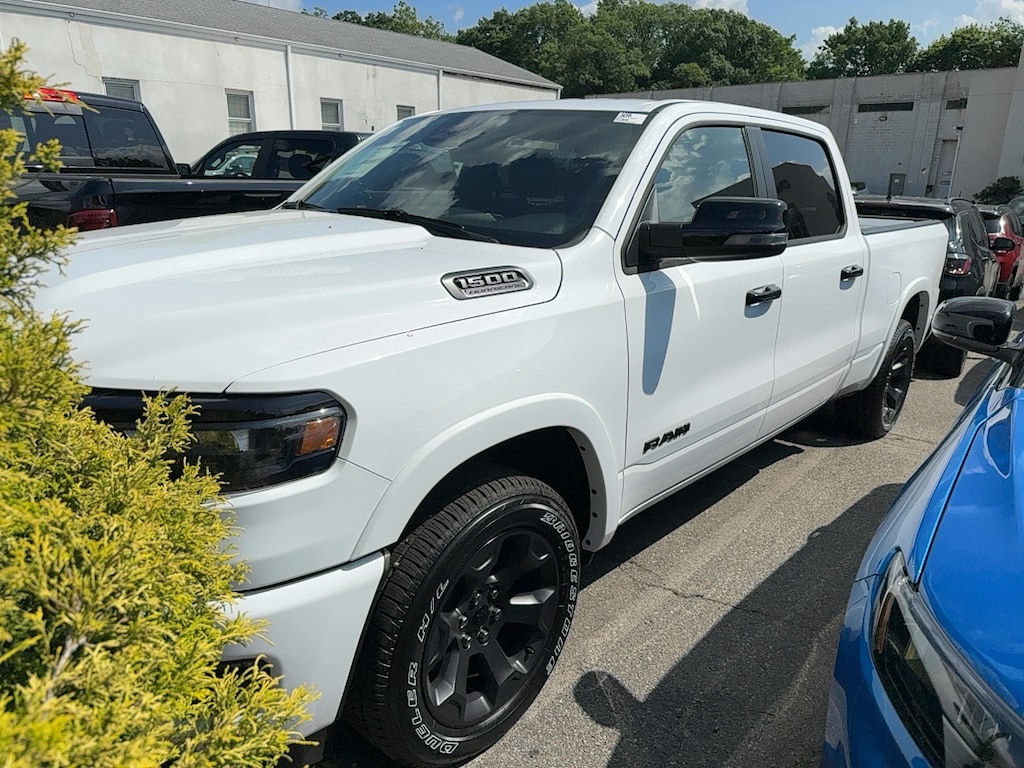 New 2026 Ram 1500 BIG HORN CREW CAB 4X4 6'4 BOX Pickup